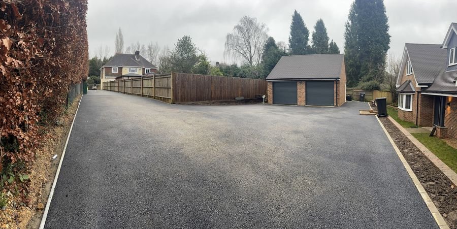 Tarmac driveway and turning area
